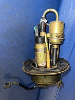 Honda CBR929 CBR 929 929RRR 2000-2001 unidad de envío de tanque de combustible de gasolina 16700‐MCJ‐010 Foto 1 de 4