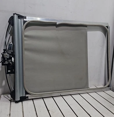 FORD GRAND TOURNEO CONNECT 2017 PANORAMIC SUNROOF COVER WITH MOTOR  ADUCA519E58 - Image 1 of 4