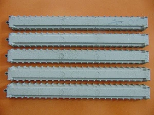 5 x TRIANG MINIC SHIP BREAKWATERS M827. Made in England. - Picture 1 of 6