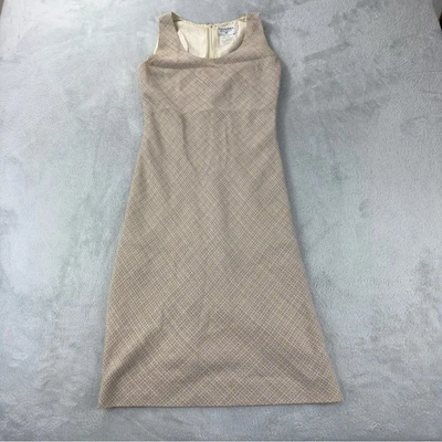 Chanel Boutique Women's Size Small US/36 EU 62% Wool and 38% Wool Tweed Dress - Image 1 of 4