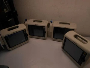 LOTE DE 4 monitores de signos vitales Philips Healthcare Suresigns VS4 - Imagen 1 de 1