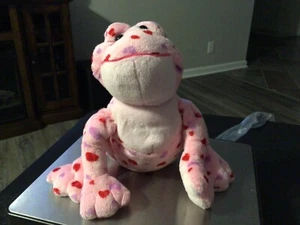 Ganz Webkinz Pink Love Frog HM114 9" Plush Red Hearts NO CODE - Picture 1 of 7