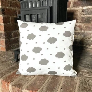 431.In the clouds on White 100% Cotton Cushion Cover. Various sizes - Picture 1 of 1