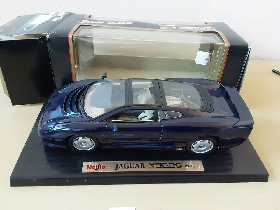 MAISTO, JAGUAR XJ 220, 1992, 1/18e - Photo 1/1