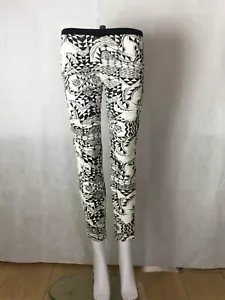 Limited Edition Apple Bottoms Ladies Leggings AMF1313 BLK/White Clearance Sale - Picture 1 of 5