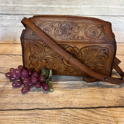 Bolso de Hombro BOHO Vintage Cuero Genuino Años 70 Grabado Hecho en México Foto 1 de 4