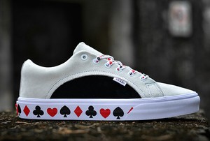 mens slippers narrow width