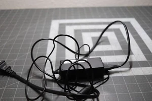 Genuine Samsung AC Power Adapter A2514_DSM Power Supply 25W 14V 1.786A OEM - Afbeelding 1 van 2