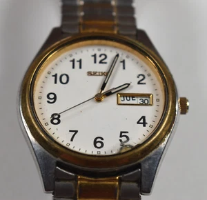 Seiko Quartz Watch Two Tone Day Date on Face Two Tone Stretch Band 7N43-9048 - Picture 1 of 7