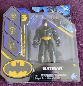 Spin Master DC Action Figure 4" Blk Suit BATMAN Yellow Logo Surprise Accessories - Picture 1 of 3