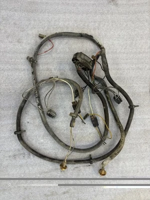 Arnés de faros Jeep Wrangler CJ7 1986 OEM 83-86 sin cortar. BONITAS luces de rejilla Foto 1 de 4