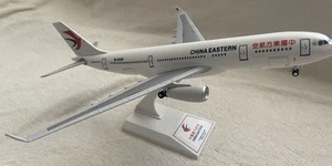 China Eastern Airbus A330-200 W/GEAR & DISPLAY STAND 1/200 Scale Regis B-5961 - Picture 1 of 5