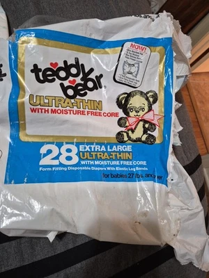 Pañales desechables vintage con respaldo de plástico  Foto 1 de 4