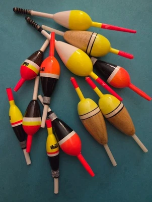 Lote de 12 Novas Bobbers Vários Tamanhos e Tipos Marca Most Thill - Imagem 1 de 4