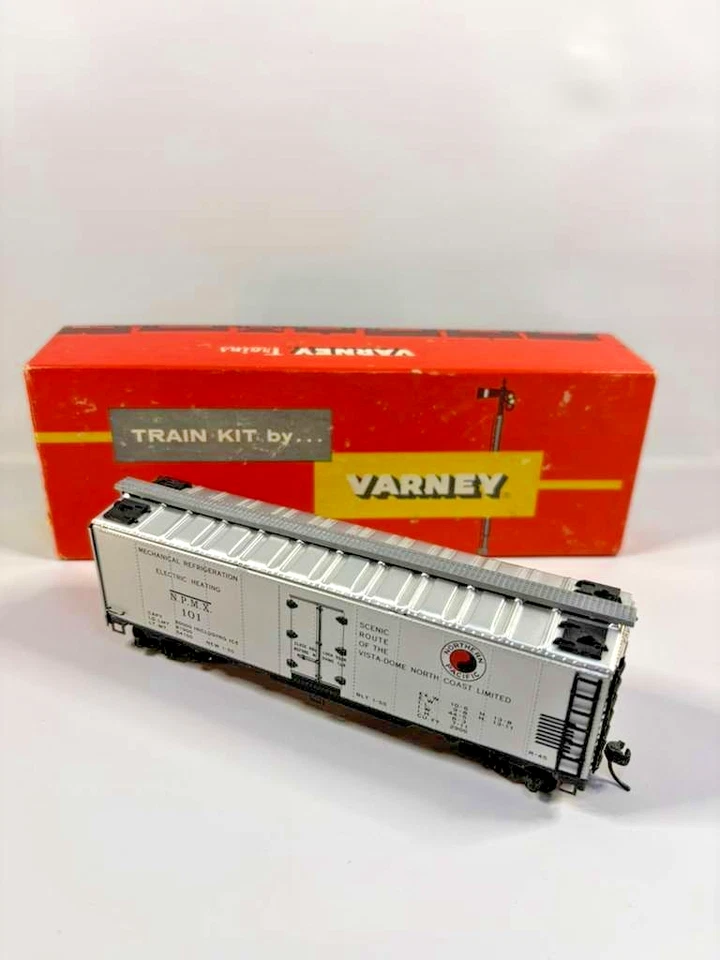 Varney Northern Pacific Reefer R-45 - Coche de carga escala HO Foto 1 de 4