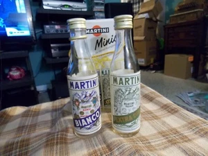 Vtg MARTINI Minis BIANCO & EXTRA DRY Alcohol Liqueur Bottle Lot Of 2 W/ Box - Picture 1 of 5