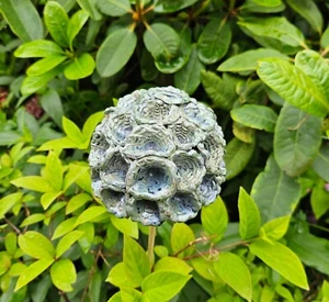 Keramik grün-blaue Blüte mit Struktur - Bild 1 von 2