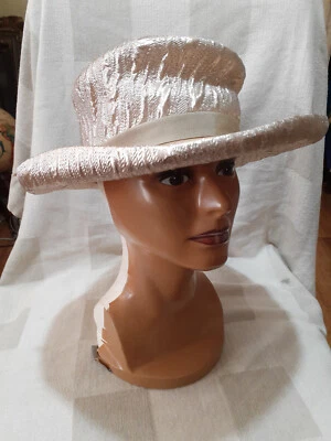 Women's 1960s/70s Metallic Beige/eggshell Hat Size 6 3/4 - Image 1 of 4