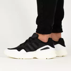 Adidas Originals Yung-96 F97177 Herren Schwarz/Weiß Turnschuhe 10-1/2 M - Bild 1 von 5