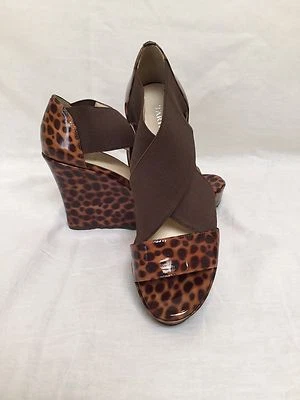 MUJER TARYN ROSA LEOPARDO ESTAMPADO SAWYER 4" CUÑA PLATAFORMA - TALLA 6.5 Foto 1 de 4