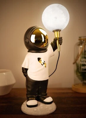 USB LED Tischlampe Spaceman Astronaut 46cm Nachtlicht Leselampe PC Lampe Leuchte - Bild 1 von 4