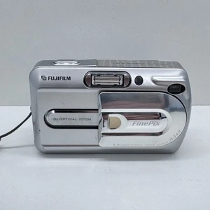Fujifilm Finepix A340 Compact Digital Point & Shoot Camera w 32MB XD Card Tested - Picture 1 of 12