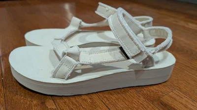 Sandalias para mujer Teva Midform Universal 1127570 EE. UU. 6 tiras de lona de abedul ZPO664 Foto 1 de 4