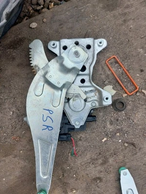 Suzuki SX4 Passenger Side Rear Window Regulator - Image 1 of 2