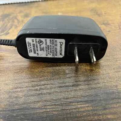 Adaptador AC/DC PTA-5010C6US Original Pantech Cargador de Batería de Pared Enchufe Teléfono Abatible Foto 1 de 2