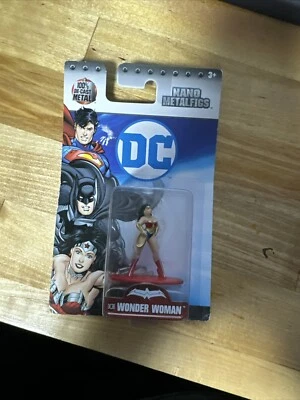 Nano Metalfigs DC Comics — Wonder Woman (DC16) —  Foto 1 de 2