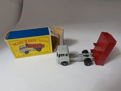 VINTAGE MATCHBOX  BEDFORD TIPPER TRUCK BOXED NUMBER 3 England - Image 1 of 3