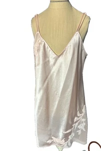 Oscar de la Renta 2 Piece Robe Nightgown Lingerie Lite Coral Glam Embellished M - Picture 1 of 7