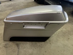 Harley Davidson 100th Anniversary Touring RH Saddlebag Shell - Picture 1 of 5