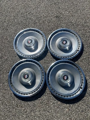 Factory 1971 to 1973 Buick Lesabre Electra 15 inch hubcaps wheel covers - Image 1 of 4