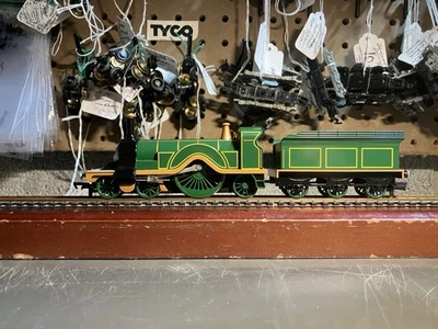 Motor de vapor y licitador Bachmann HO Thomas Emily  Foto 1 de 4