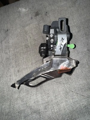 Shimano XTR M981D 3 Spd Bottom Pull Front Derailleur - Image 1 of 3