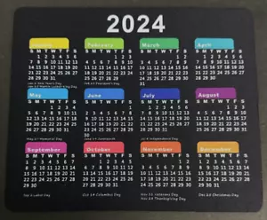 2024 Kalender Mauspad Schwarz Monatliche Feiertage Gaming Computer Gamer NEU - Bild 1 von 4