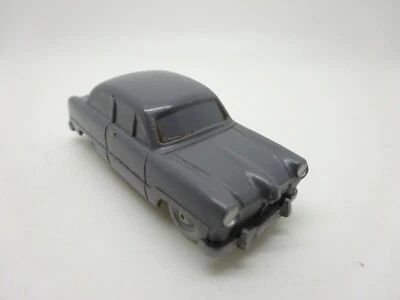 WIKING: Ford Taunus Globo, Basalto Grigio, Porzellanräder, Acida Hb 135/1i( - Immagine 1 di 3