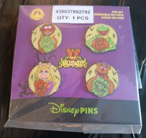 Disney The Muppets Halloween Enamel Pin Set Brand New & Sealed Disney Store - Picture 1 of 7
