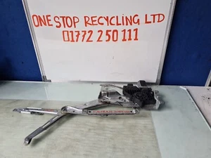 VAUXHALL ASTRA H 2004 1.9 DIESEL OSF WINDOW REGULATOR WITH MOTOR 13100418RH DRIV - Picture 1 of 9