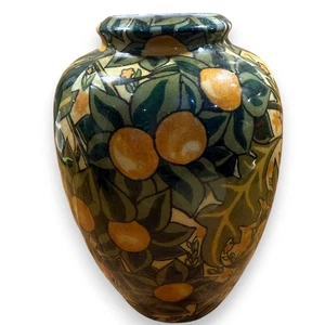 Jarrón Cubierto de Tela Vintage - Diseño Floral y Frutal, 22 cm de Alto - Imagen 1 de 7