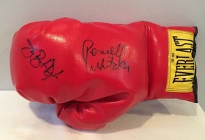 Dual Autographed Boxing Glove James "Buster" Douglas And Pernell Whitaker Rare! - Picture 1 of 12