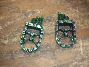 2008 Kx450f (A) Foot Pegs Frame Fittings Controls Pedals - Picture 1 of 7
