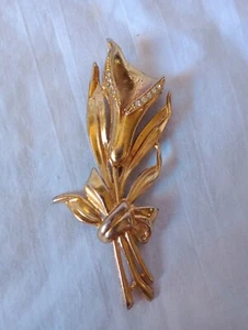 Vintage Gold Tone Rhinestone Pin Brooch Calla Lily Flower Floral  - Picture 1 of 3