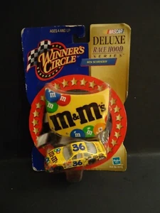 Ken Schrader #36 Winner's Circle Diecast Car & Hood Magnet 2000 #55775 - Picture 1 of 2
