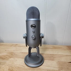 Blue Yeti USB Microphone - Platinum - Picture 1 of 11