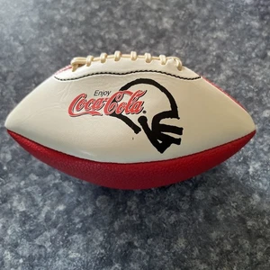 2 mini pelotas de fútbol de Coca Cola de colección.  (1-cuero, 1- espuma) aprox. 7 pulgadas  - Imagen 1 de 8