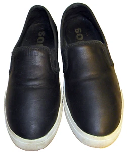 SOREL women's black leather sneakers, sz. 7M - Picture 1 of 12