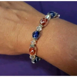 Rot weiß und blau Kunst Glas Perlen Armband, silberfarben Knebel, passt 6,25 - Bild 1 von 9