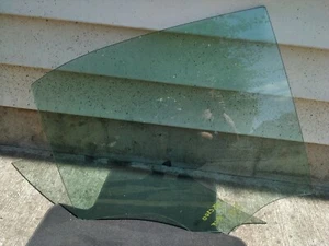 Mercedes C300 W204 2008-2011 sedán trasero derecho puerta lateral vidrio fabricante de equipos originales - Imagen 1 de 2